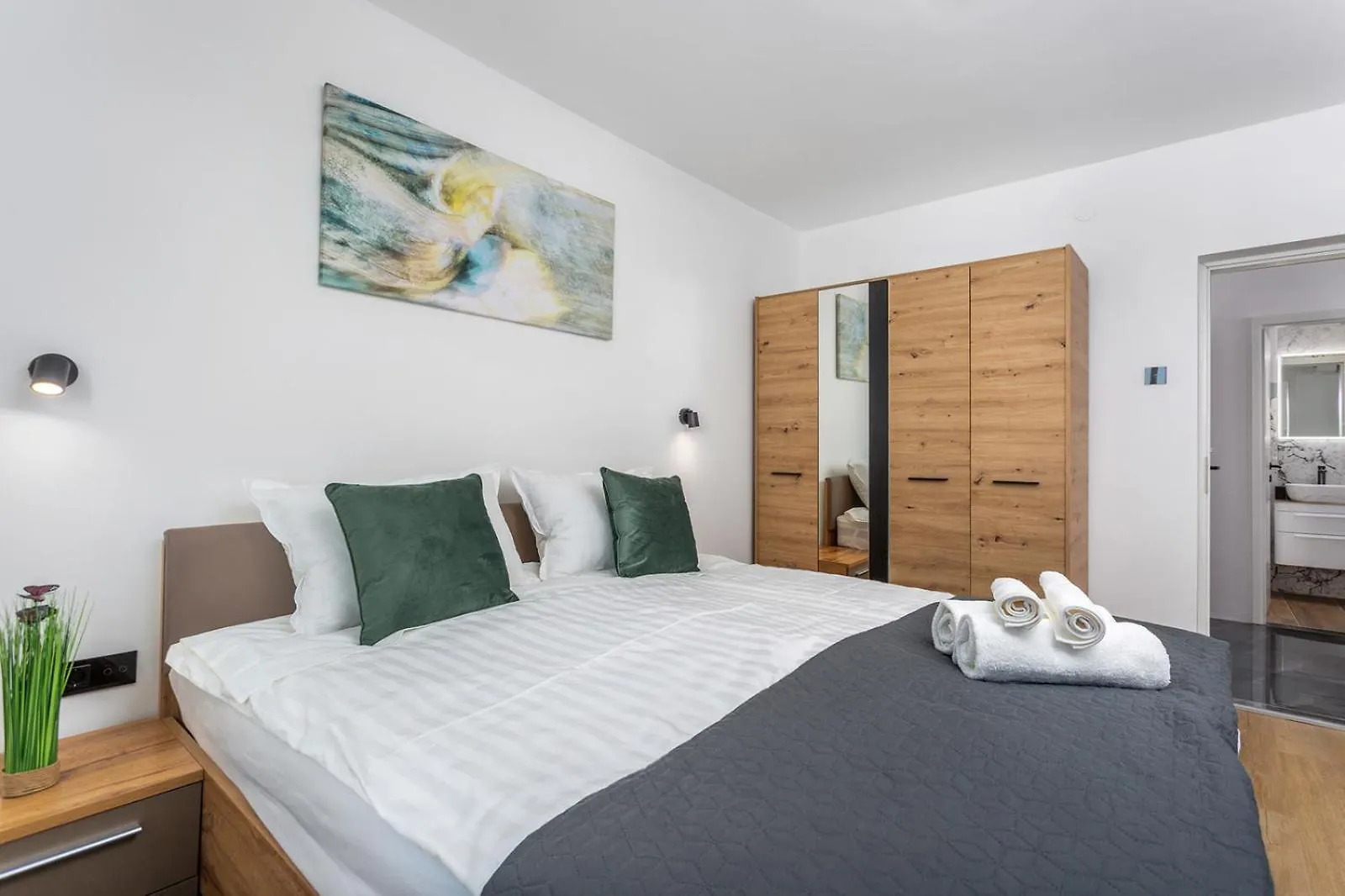 Luxury Apartments Rijeka - Self Check In Kroatien